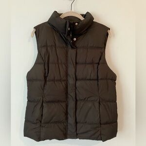Gap Women’s Puffer Vest - Black